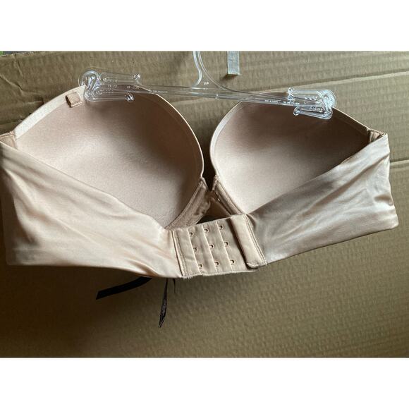 Victoria’s secret bra 34d very sexy strapless - Picture 3 of 4